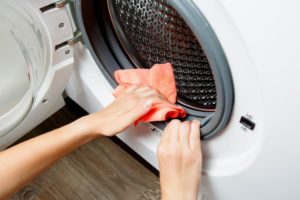 Nettoyer les joints de sa machine à laver