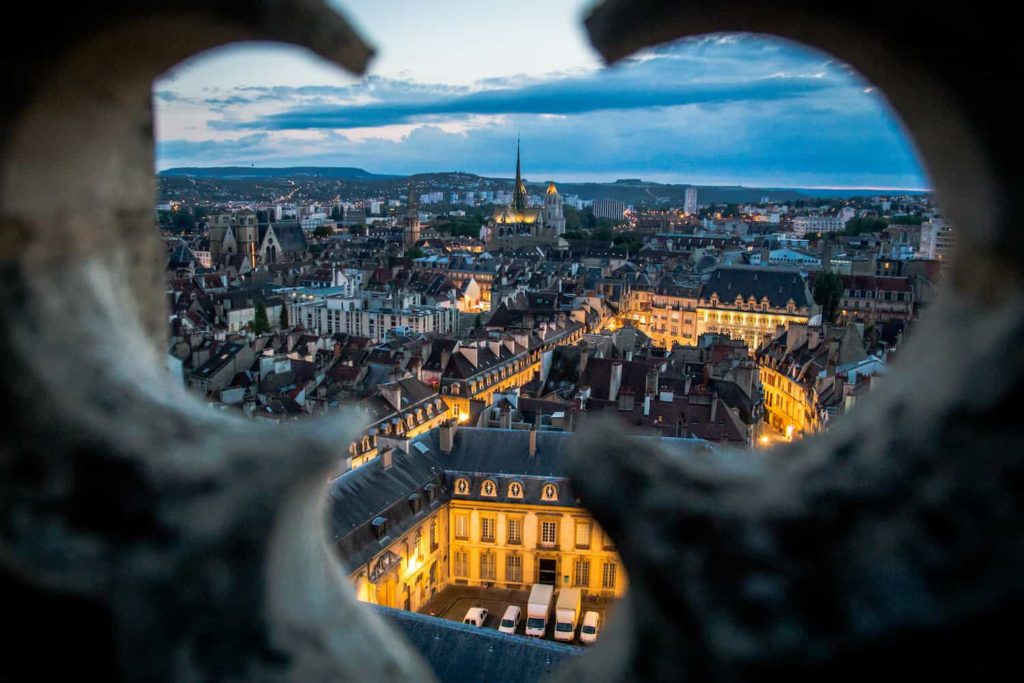 Vue de Dijon depuis le sommet d'une tour