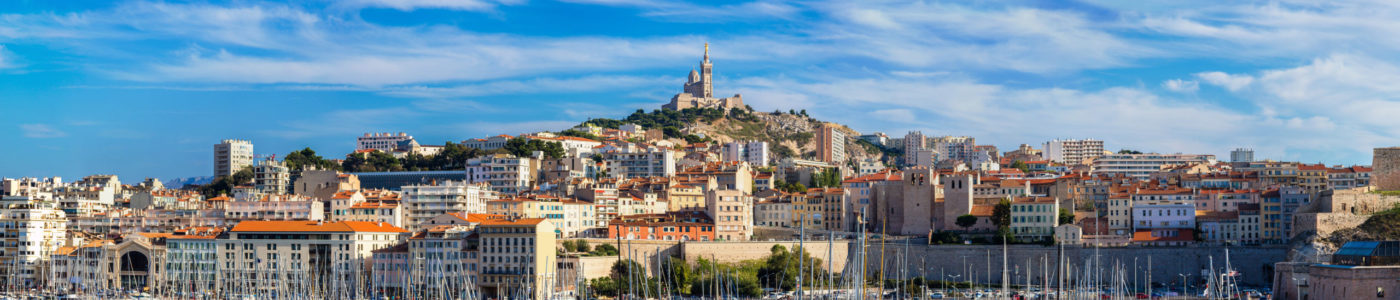 Marseille est une des nombreuses ville où Hydrolease livre des machines à laver profesionnelles