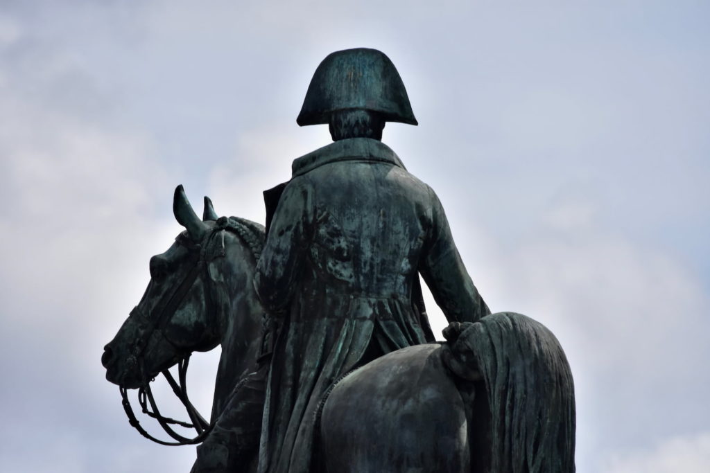 Statue de Napoléon sur la place du centre ville de la Roche-sur-Yon